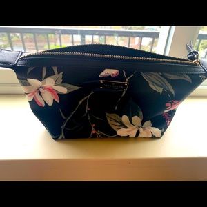 Kate spade pouch